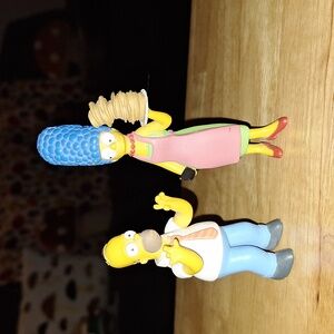 The Simpsons Marge & Homer Collectible Figurine Set - Blue, Pink, Yellow